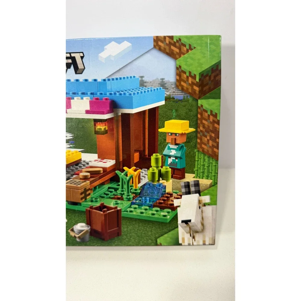 LEGO Minecraft The Bakery 21184 Building Set 154 Pieces Village Creeper Goat
